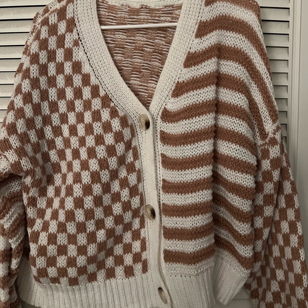Mixed pattern cardigan